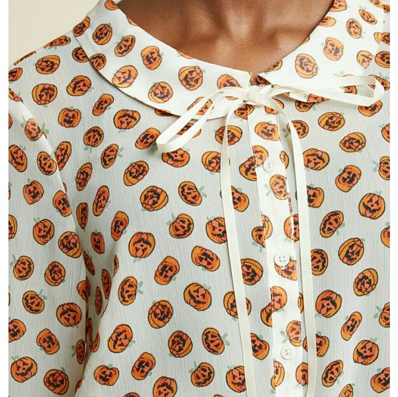 IT HAS BEEN FOUND - ISO - Pumpkin Print Top - Picture 2 of 2